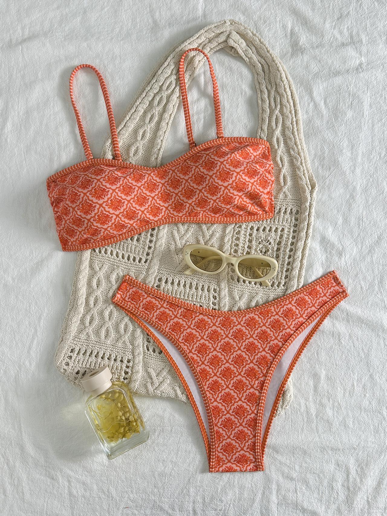 Beach Day Floral Pattern Bandeau Bikini Top surf set